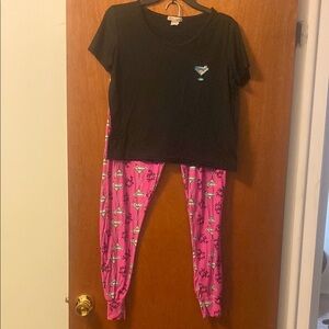 Sleep Junkie Junior Medium Pajama Set with Pink Martini Print